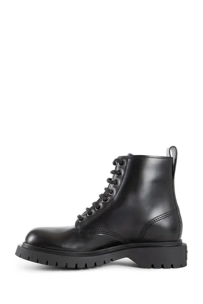 Givenchy Chunky Sole Round Toe Leather Ankle Boots In Black