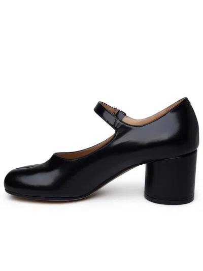 Maison Margiela Tabi Leather Pumps In Black