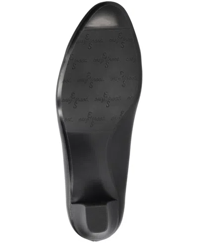 Easy Street Kata Womens Round Stiletto Heel Pumps In Black