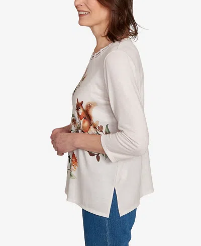 Alfred Dunner Women's Classic Floral Squirrel Harvest Top In White