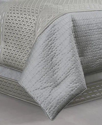 J Queen New York Metropolitan Embossed 4-pc. Comforter Set, Queen In Gray