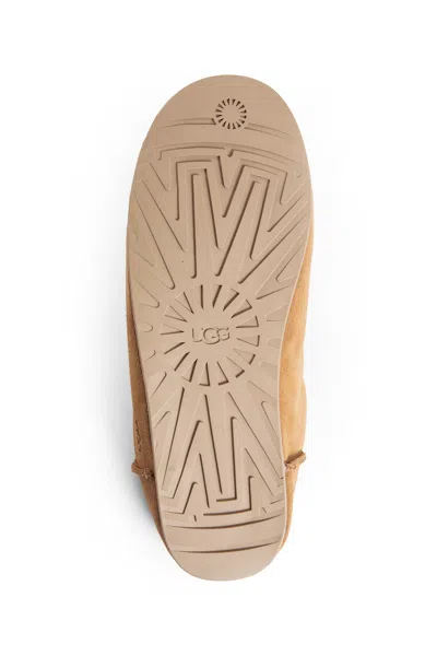Ugg Slip-on Sandals With Smooth Suede Exterior In Nude