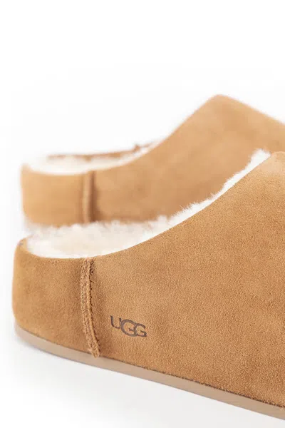 Ugg Slip-on Sandals With Smooth Suede Exterior In Nude