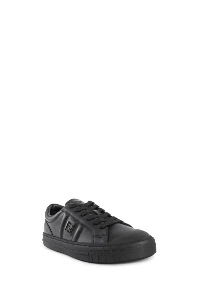 Fendi Domino Leather Low-top Sneakers In Black