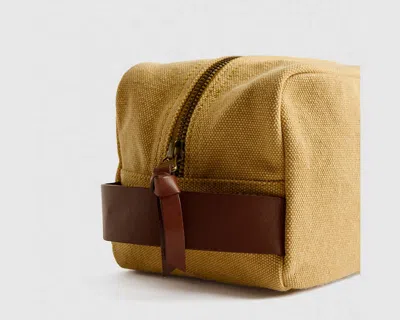 Levi's Dopp Kit In Neutral