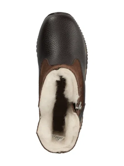 拉链细节绒面皮靴