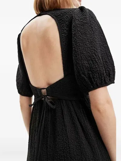 泡泡袖露背中长连衣裙