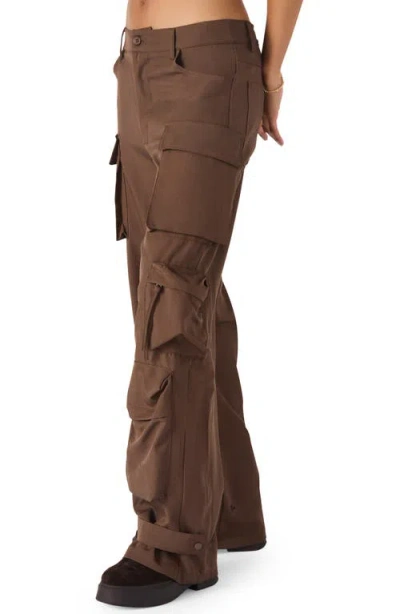 Steve Madden Duo Cargo Pants In Brown