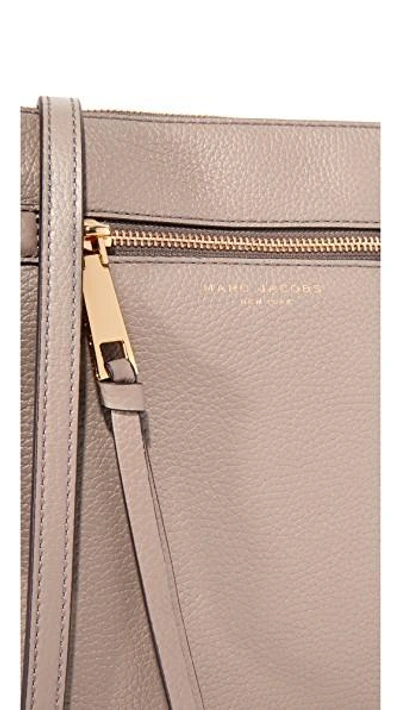 Shop Marc Jacobs Recruit North / South Cross Body Bag In Mink