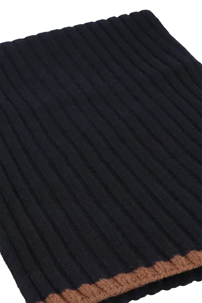 Moorer Ribbed-knit Rectangular Scarf In Black