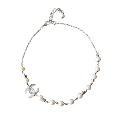 Pre-owned Chanel 24s Pearl Crystal Strass Cc Logo With Pearl Chain Necklace Silver