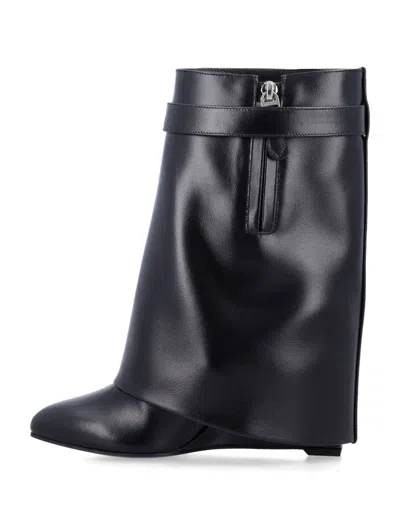 Givenchy Draped Design Black Boots With Pointed Toe And Signature Buckle In Black