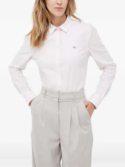 LOGO刺绣扣角领衬衫