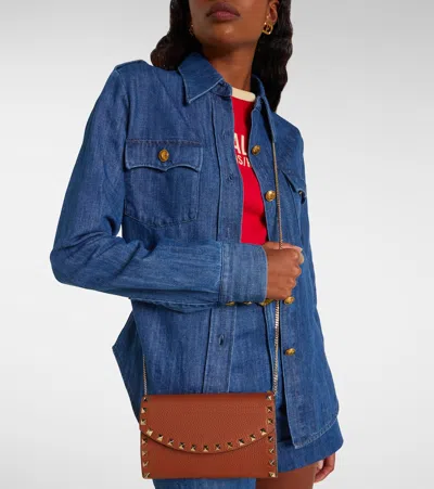 Valentino Rockstud Mini Grainy Leather Wallet On Chain In Brown