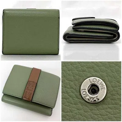 Pre-owned Loewe Green Leather Wallet (tri-fold) ()
