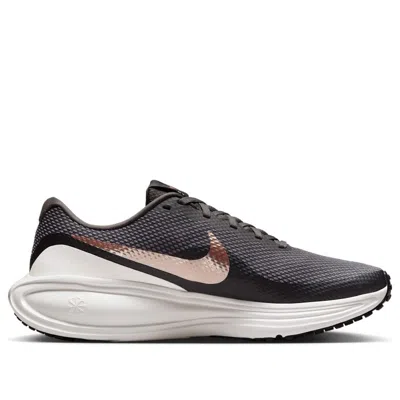 Nike (wmns)  Revolution 8 'medium Ash Metallic Red'