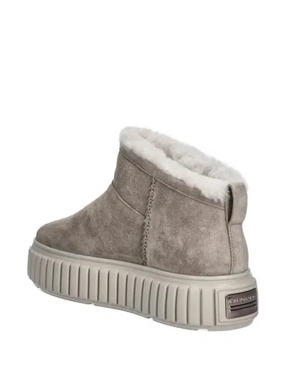 Kennel & Schmenger Shearling-lined Platform Boots In Gray