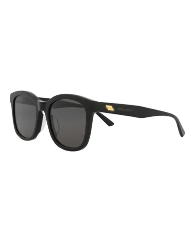 Pre-owned Bottega Veneta Women's  Roundframe Acetate Sunglasses In Black Black Grey (bv1080sk/30009237/001)