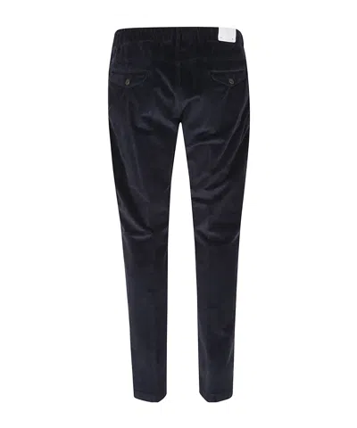 Eleventy Trousers With Drawstring Waist And Belt Loops In Black