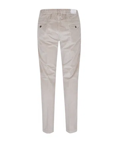 Eleventy Trousers With Back Pockets And Button Detail In Gray