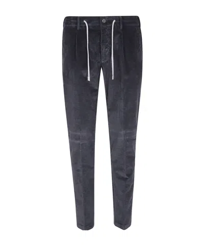 Eleventy Trousers With Drawstring Waist And Pockets In Black