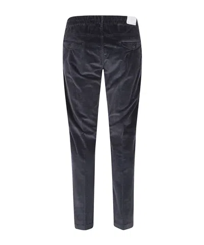 Eleventy Trousers With Drawstring Waist And Pockets In Black