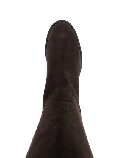 Julie Dee Low Heels Boots In Taupe Suede In Brown