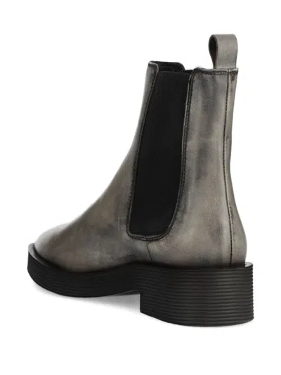 Copenhagen Elastic-panel Pointed-toe Boots In Gray
