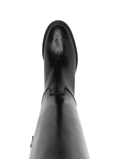 Julie Dee Low Heels Boots In Black Leather In Black