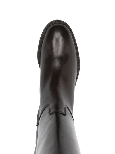 Julie Dee Low Heels Boots In Dark Brown Leather In Brown