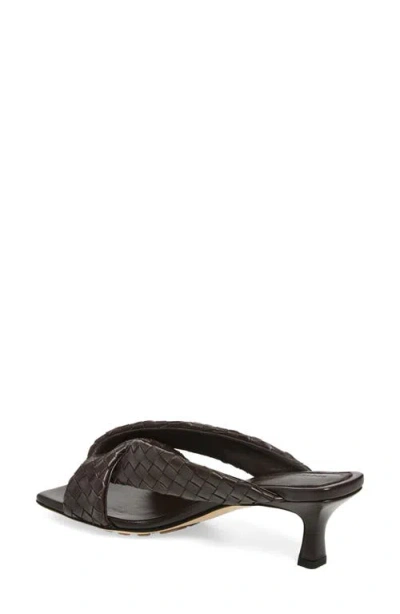 Bottega Veneta Riva Micro Woven Nappa Leather Kitten-heel Sandals In Burgundy