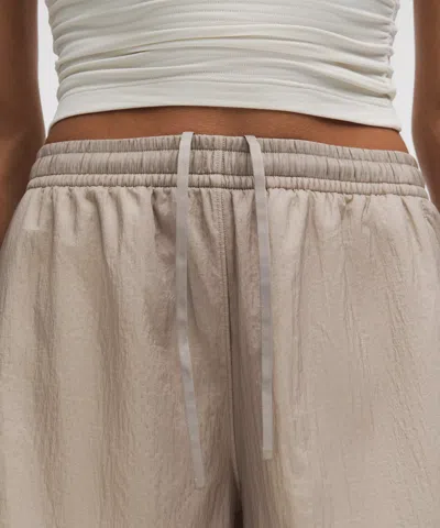 Lululemon Lightweight Mid-rise Active Short 5"