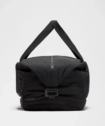 Lululemon 3-in-1 Gym Duffle Bag 30l