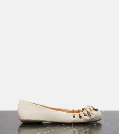Chloé Chloe Charms Leather Ballerina Flat In Neutral