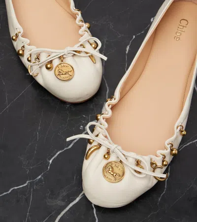 Chloé Chloe Charms Leather Ballerina Flat In Neutral