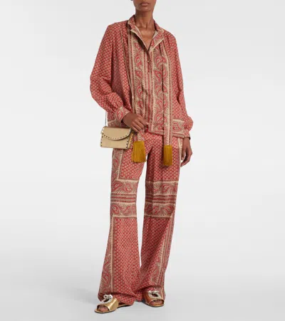 Valentino Garavani Rockstud Small Leather Shoulder Bag In Gold