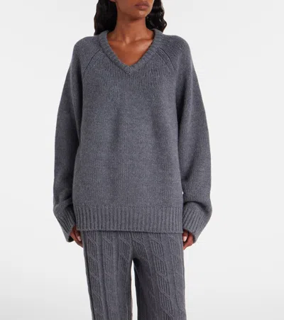 Lisa Yang Oia Oversized Cashmere Sweater In Gray