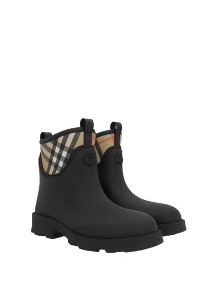 Burberry Marsh Stamp Rubber Ankle Boots In Black
