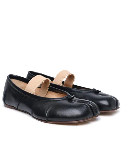 Maison Margiela Black Leather Flats With Elegant Elastic Strap In Black