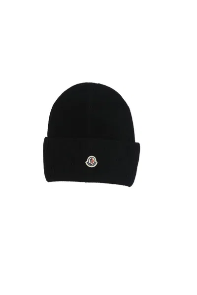 Moncler Ribbed Knit Carded Wool Beanie With Felt Logo Patch In Black