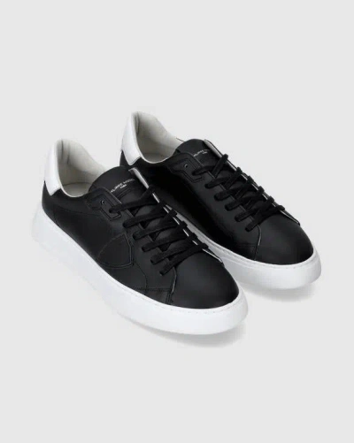 Philippe Model Low Man Veau Temple Sneakers In Black