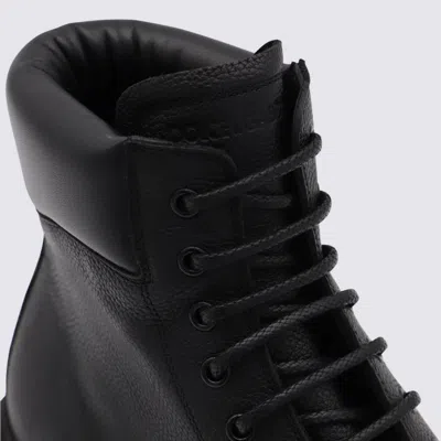 Dolce & Gabbana Grained Leather Lace-up Ankle Boots In Black