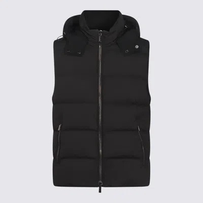 Moorer Padded Sleeveless Hooded Front Pockets Jackets In Black