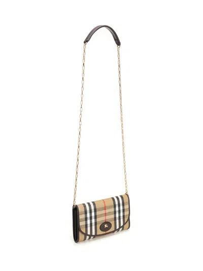 Burberry Highlands Wallet Clutches Beige