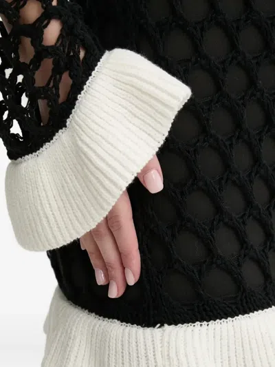 钩编针织荷叶边连衣裙