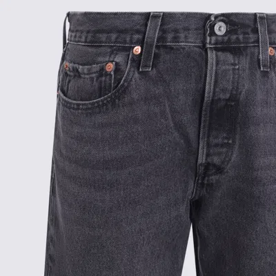 Levi's Jeans Take A Hint In Black