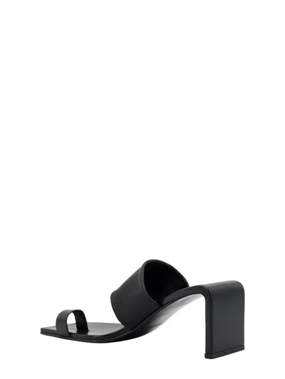 Jil Sander 50 Leather Ring-toe Sandals In Black