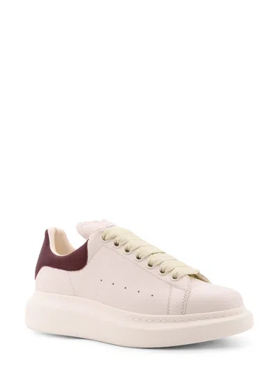 Alexander Mcqueen Oversize Leather Sneakers With Back Contrasting Patch In White