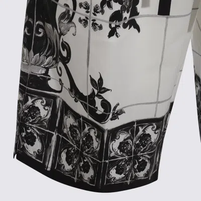 Dolce & Gabbana Monochrome Floral Elastic Waistband Knee Length Shorts In Multi
