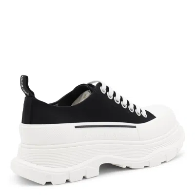 Alexander Mcqueen Tread Slick Sneakers In Black